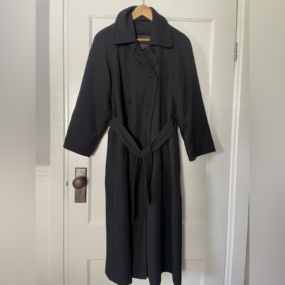 London Fog Jackets & Blazers - London Fog lined double breasted Trench Coat Size 6 petite